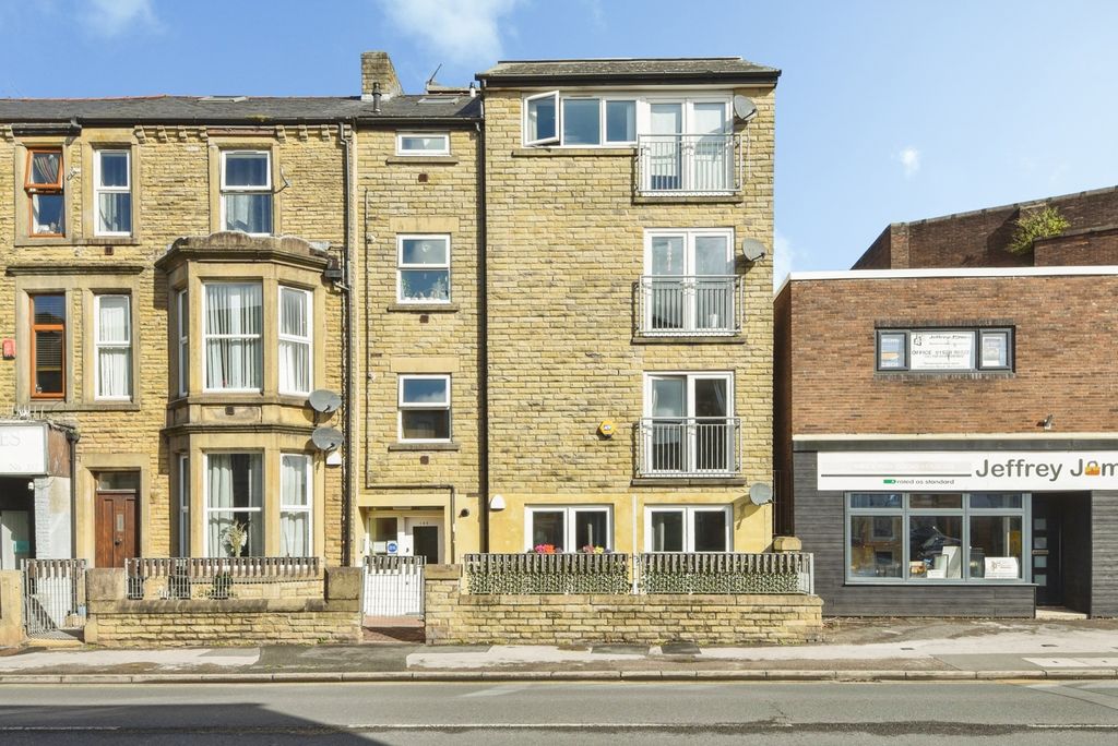 Property photo 1 of 19 Pbox-Img.Jpg