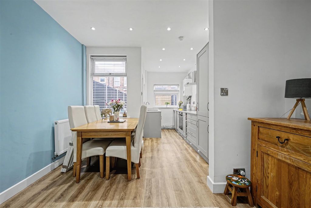 Property photo 3 of 16 Dining Room