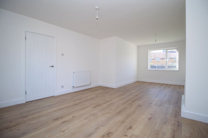 Property photo 3 of 16 Living/Dining