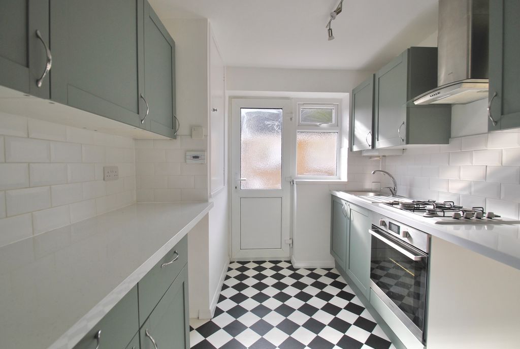 Property photo 2 of 13 Photo 11