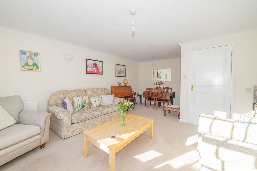 Property photo 2 of 13 Picture 2