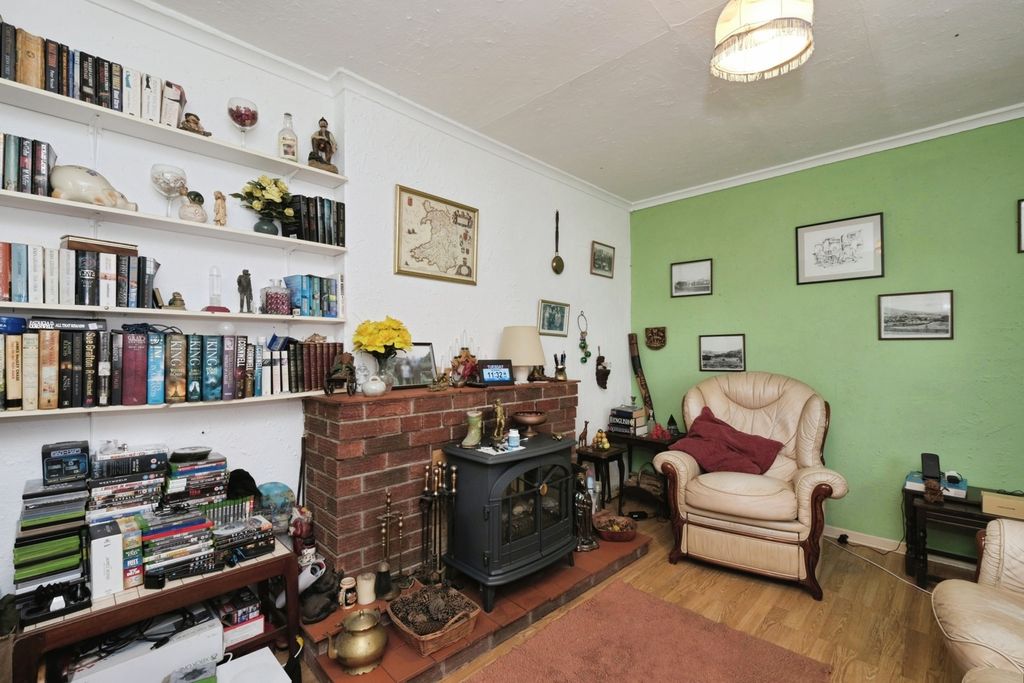Property photo 3 of 14 Pbox-Img.Jpg