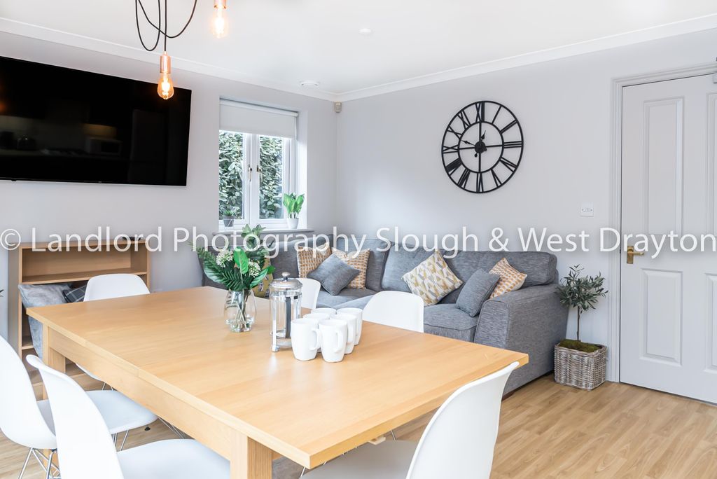 Property photo 3 of 6 Dsc04278-Edit-2