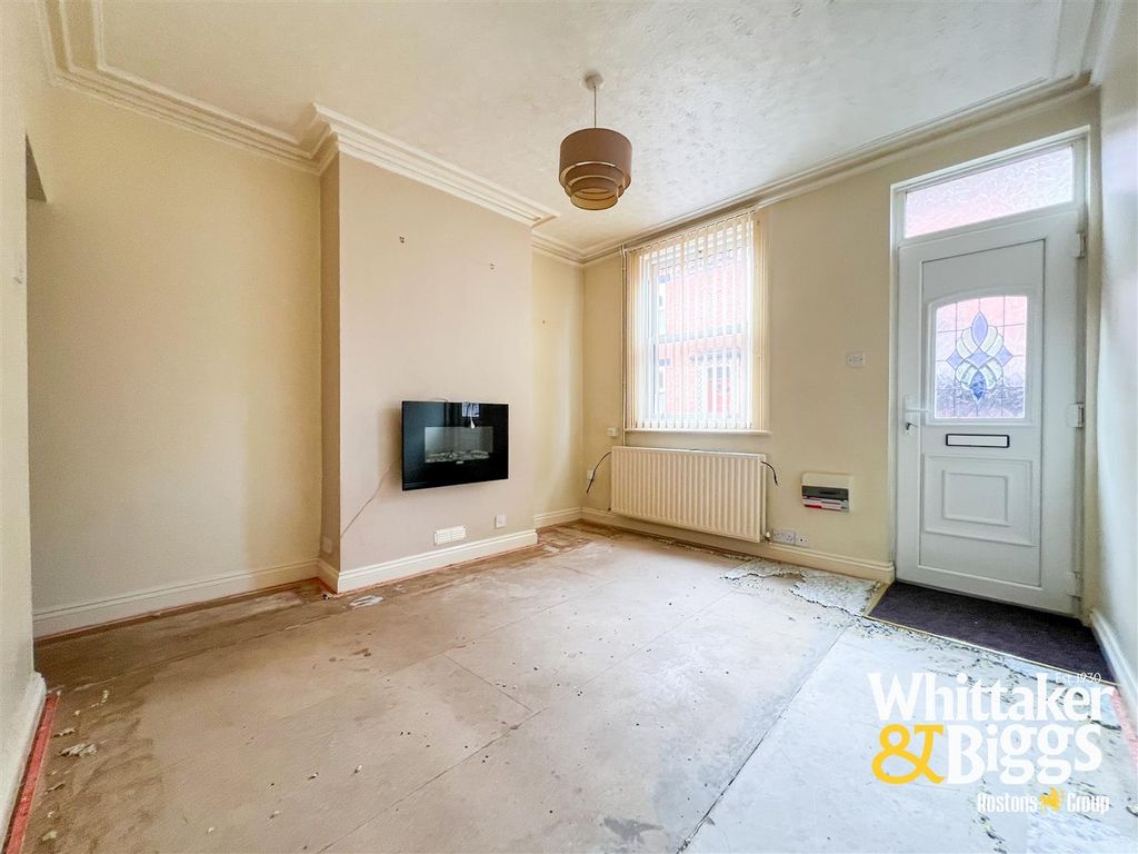 Property photo 3 of 19 Sitting Room