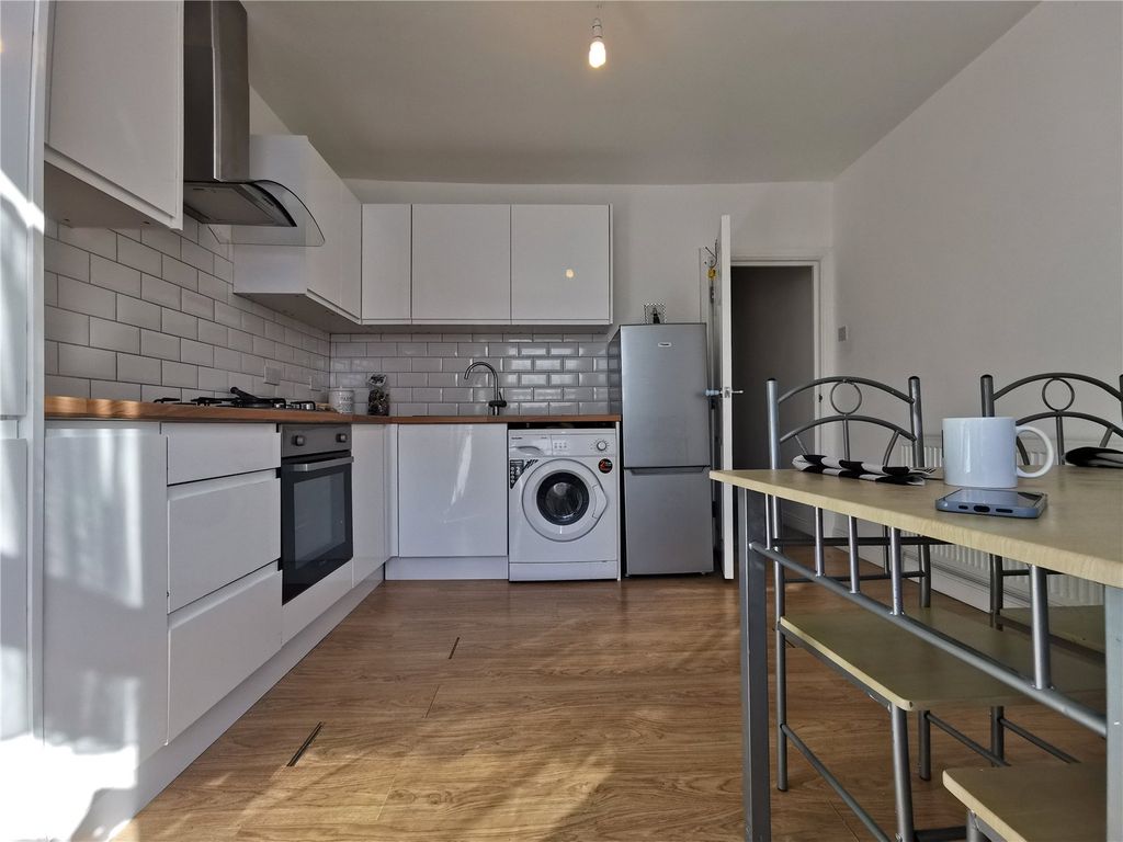Property photo 1 of 13 Picture No. 02