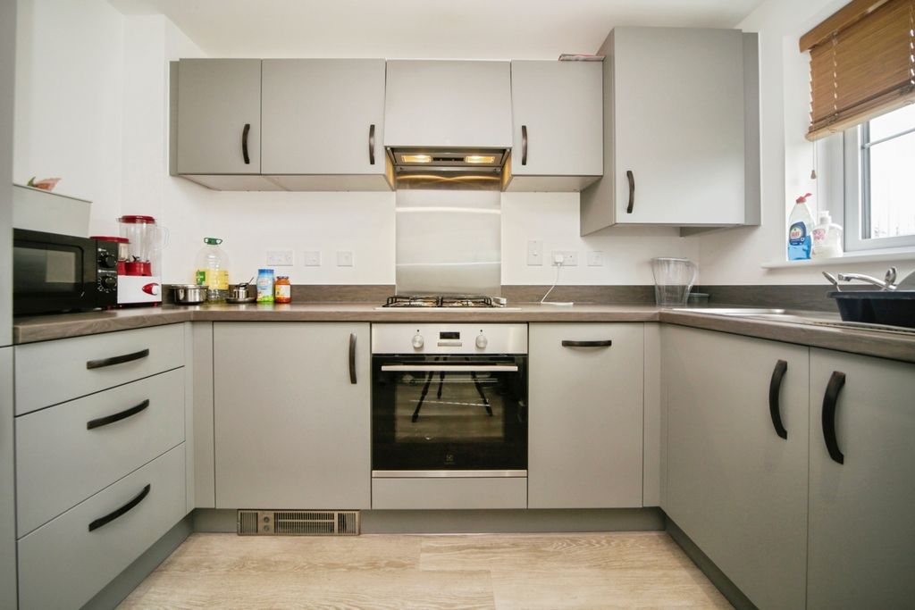 Property photo 2 of 16 Pbox-Img.Jpg