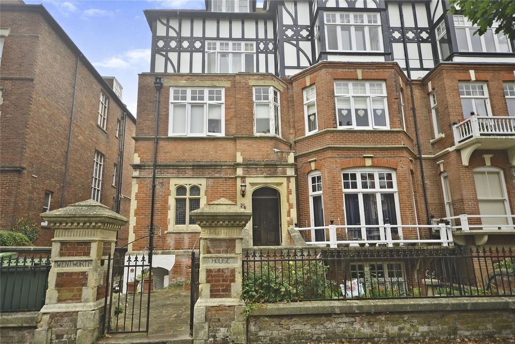 Property photo 2 of 14 Front