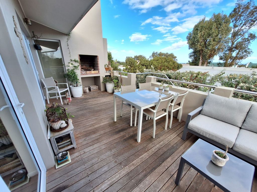 Property photo 2 of 37 Hf1704503