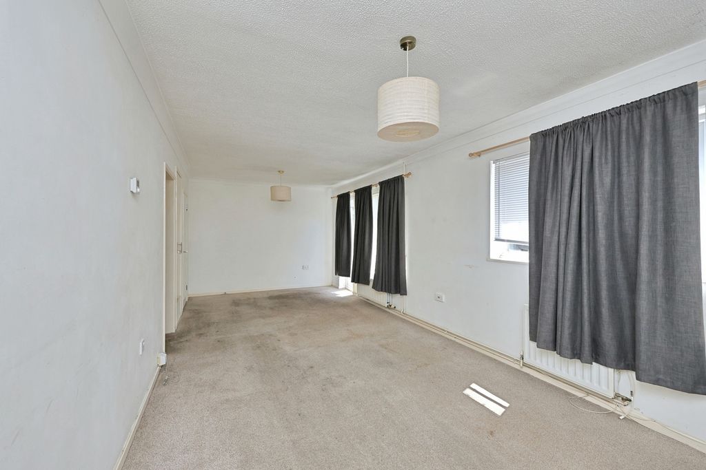 Property photo 2 of 9 Pbox-Img.Jpg