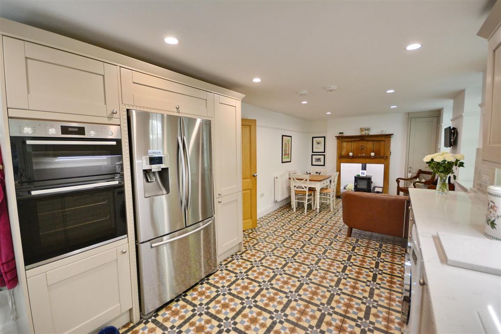 Property photo 2 of 26 Mwg_7324.Jpg