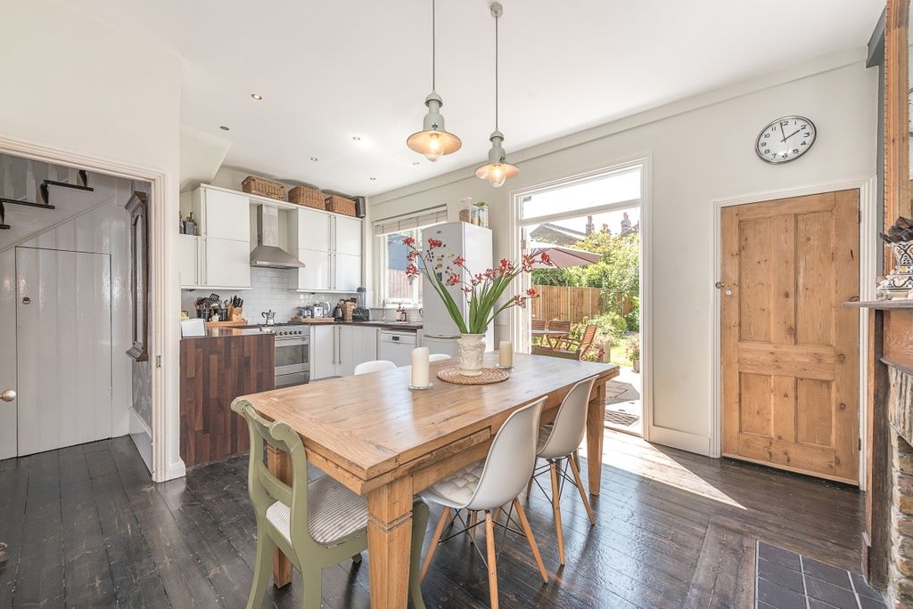 Property photo 1 of 10 Kitchen Diner