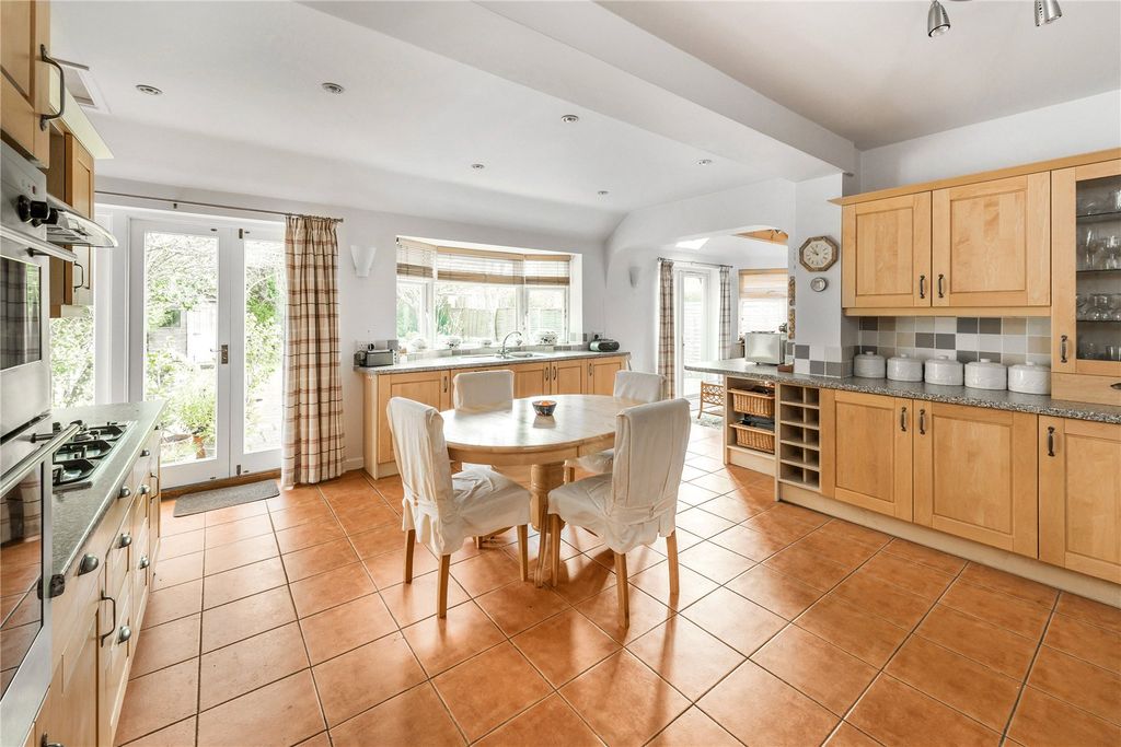 Property photo 2 of 13 Picture No. 33