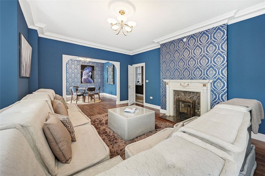 Property photo 3 of 18 Reception Room