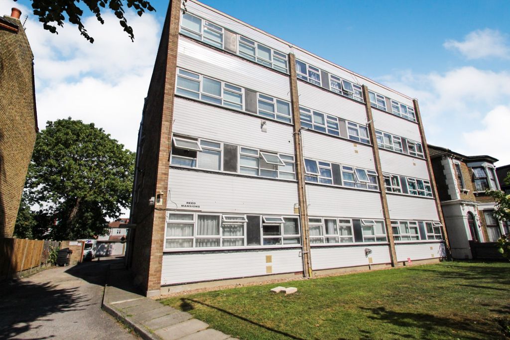 Property photo 1 of 13 1475690