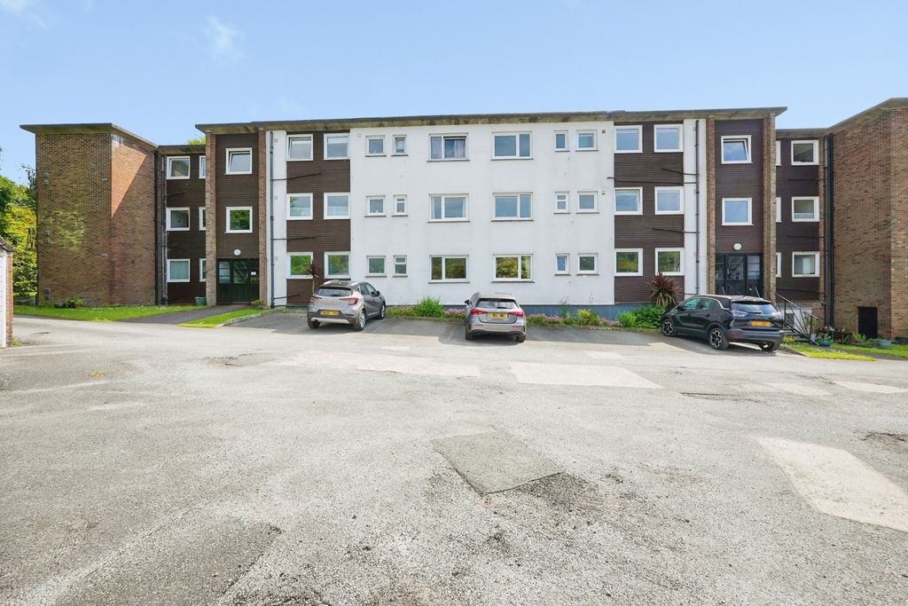 Property photo 1 of 21 Pbox-Img.Jpg