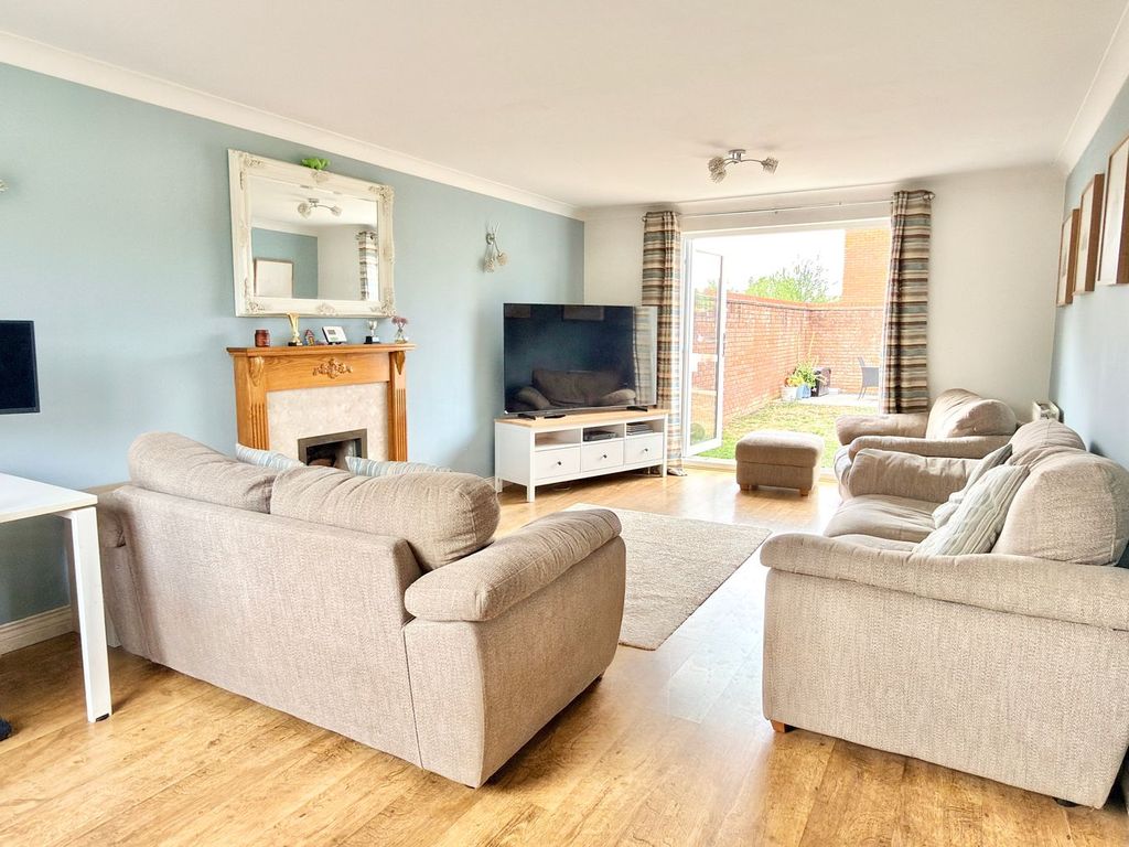 Property photo 3 of 14