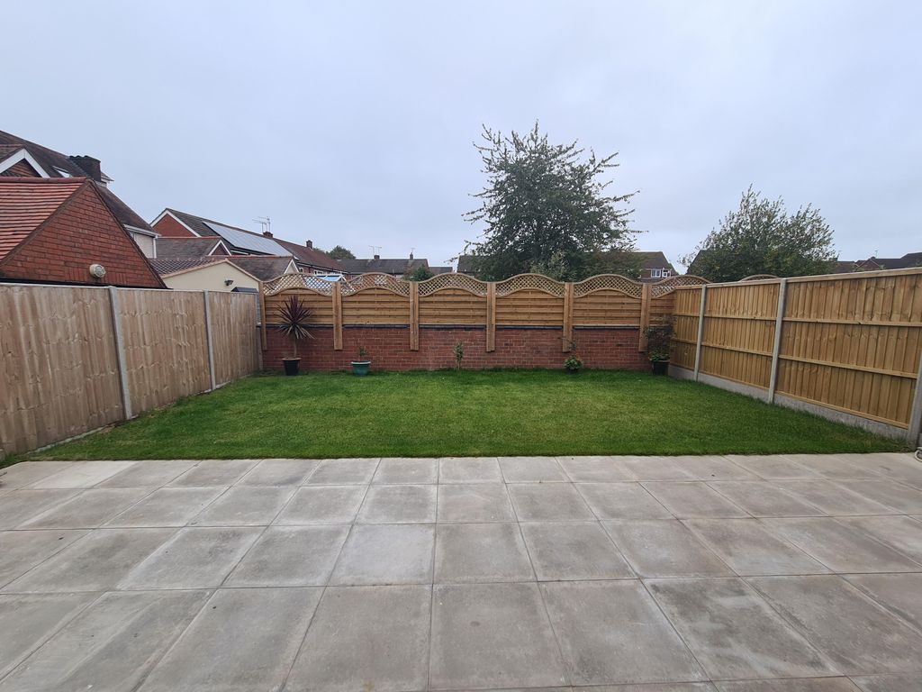Property photo 2 of 15 Garden