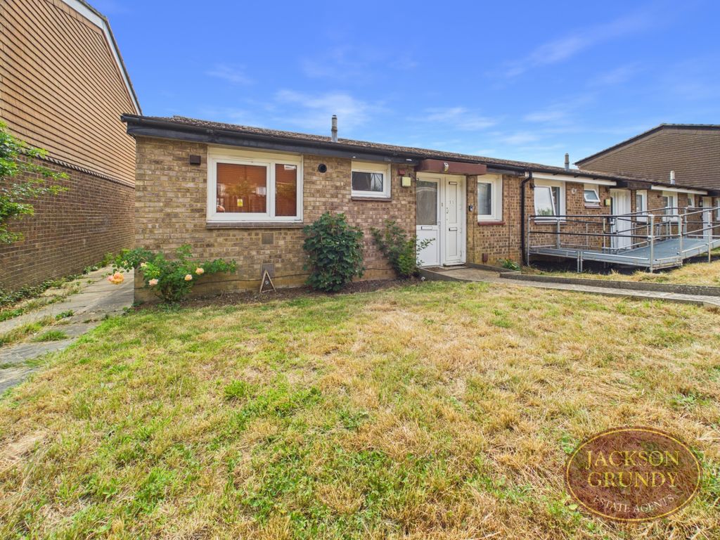 Property photo 1 of 13 Thatchwell Court