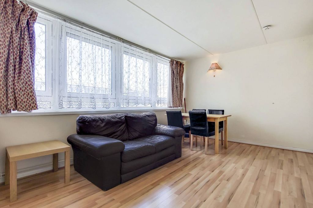 Property photo 2 of 7