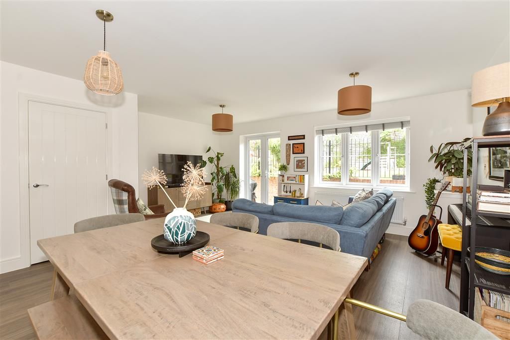 Property photo 3 of 13 Lounge/Dining Room