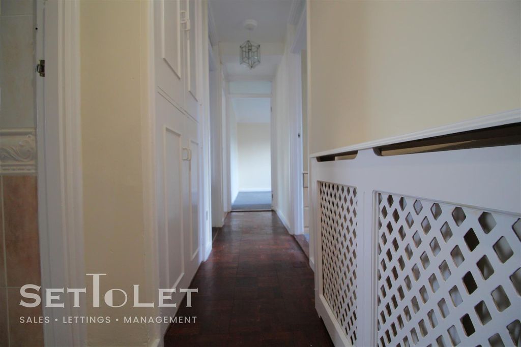 Property photo 2 of 10 Img_0844.Jpg