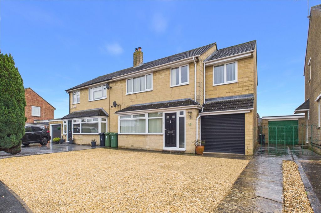 Property photo 1 of 29 Picture No. 33