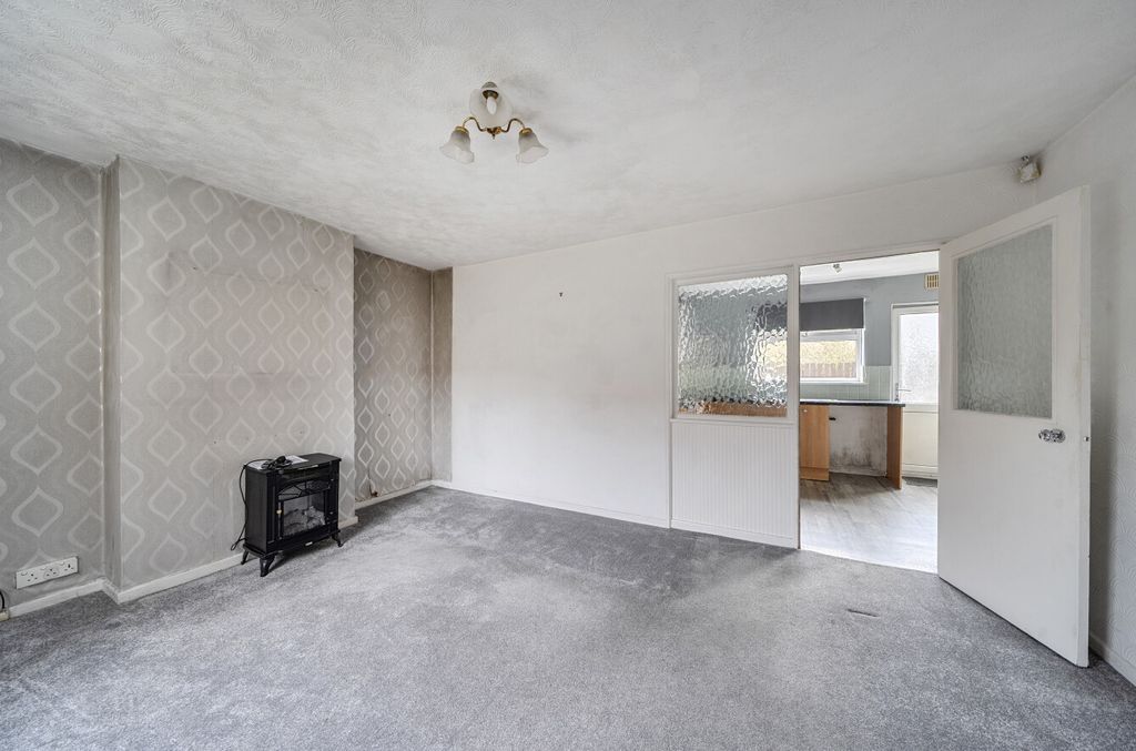 Property photo 3 of 19 1430876-2-69B7Eaf...