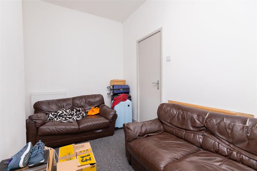 Property photo 2 of 12 Img_9258.Jpg