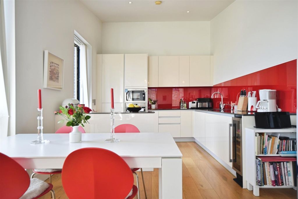 Additional image 4 of 3 bed flat for saleHalyard Court, Durham Wharf Drive, Brentford TW8