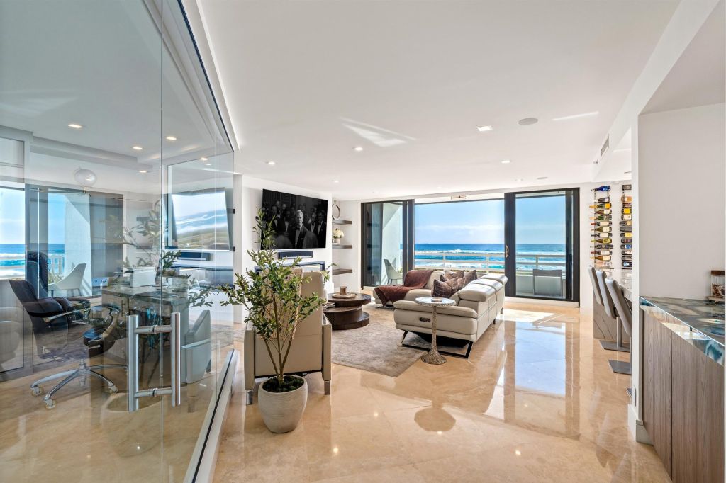 Property photo 3 of 10 <Alttext/>