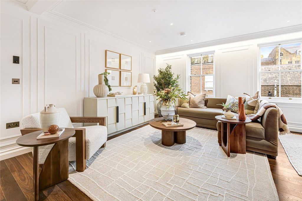 Property photo 1 of 18 Reception Room