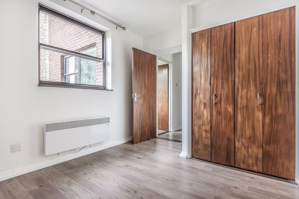 Property photo 3 of 6 637154 (4)