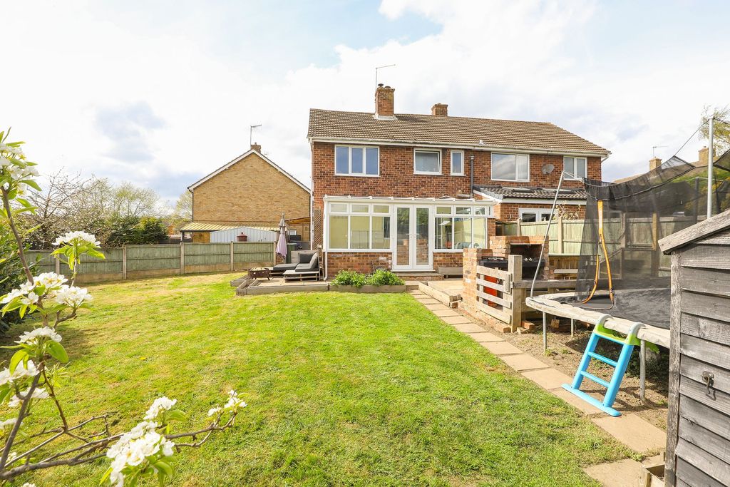 Property photo 2 of 26