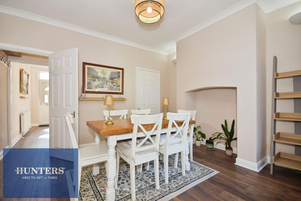 Property photo 3 of 15 Dining Room.Jpg