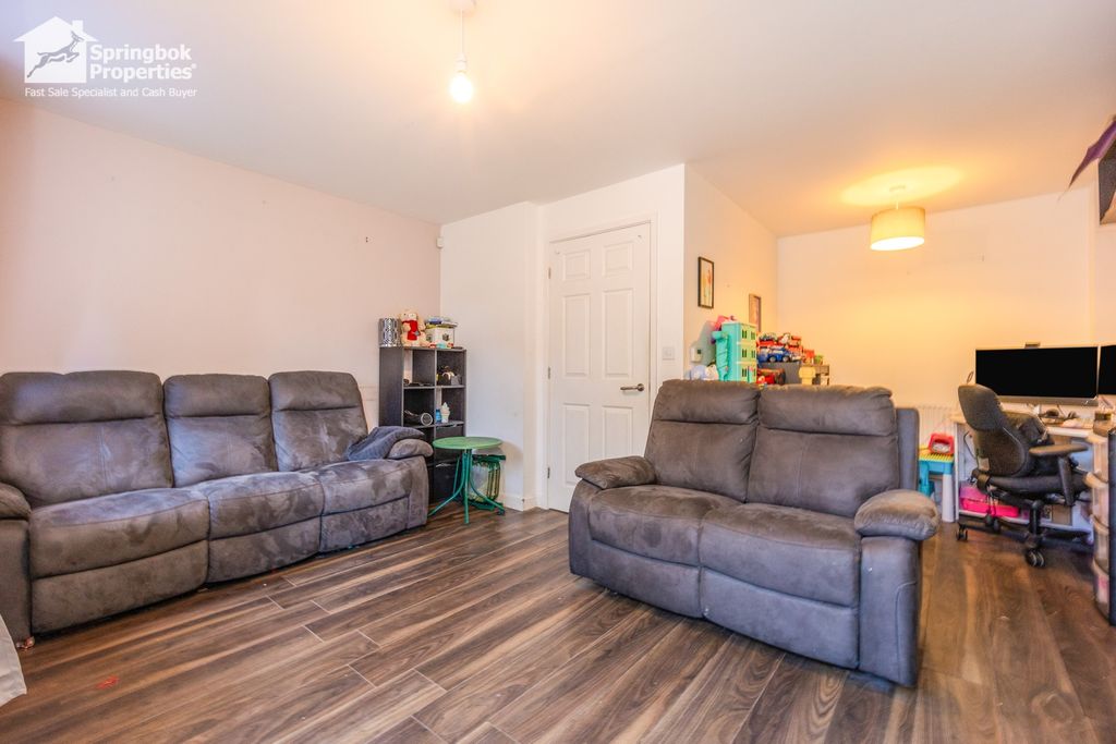 Property photo 3 of 16 Image 3