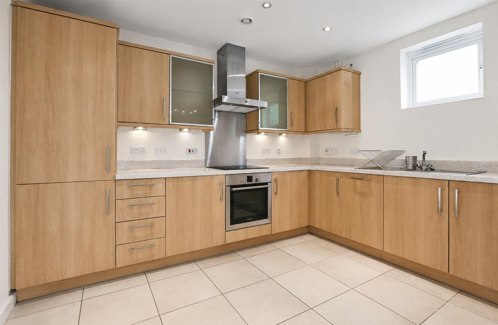Property photo 2 of 6