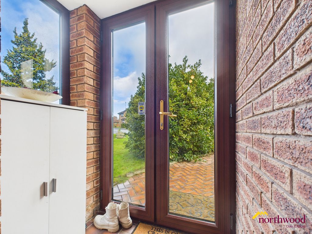 Property photo 3 of 33