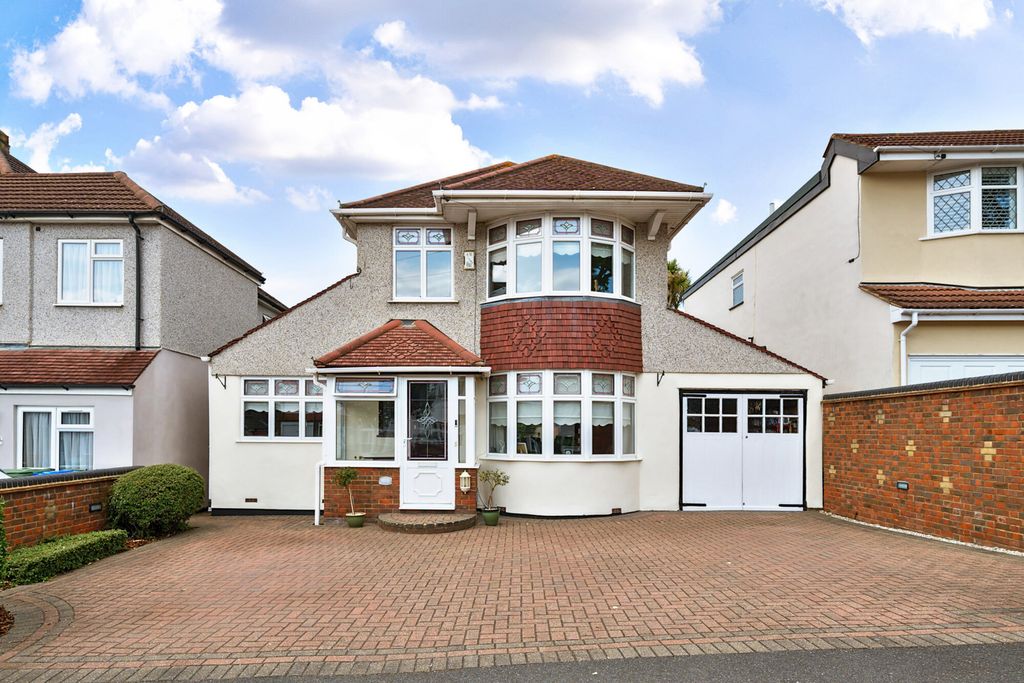 Property photo 1 of 15 External