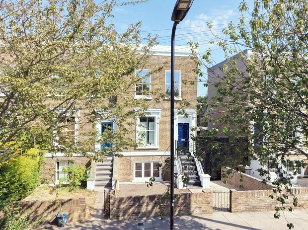 Property photo 1 of 11