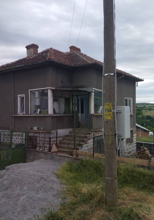 Property photo 1 of 5