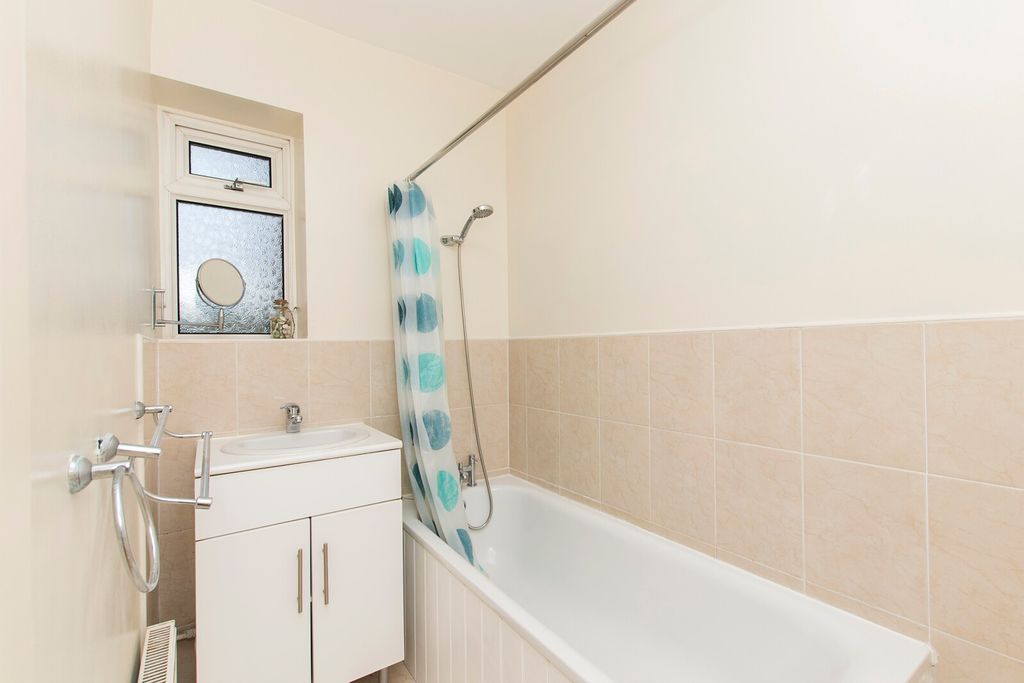 Property photo 3 of 9 Picture No. 04
