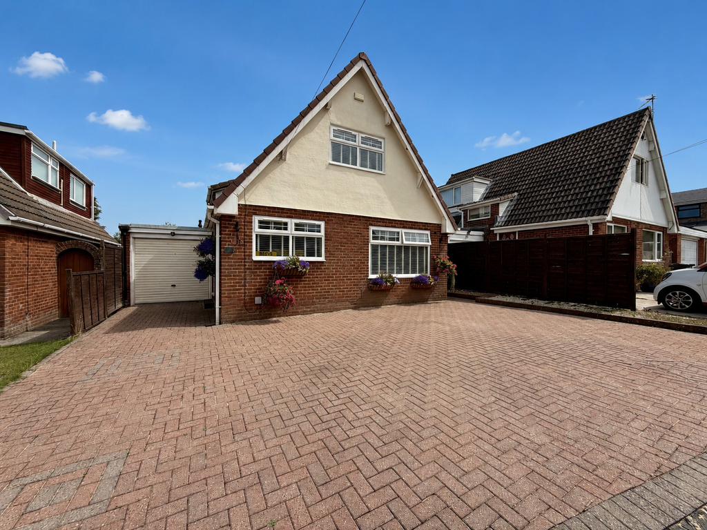 Property photo 1 of 28