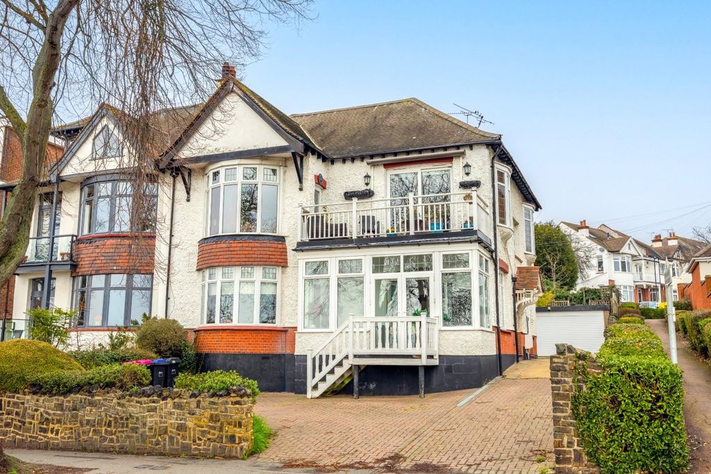 Property photo 1 of 25 Front