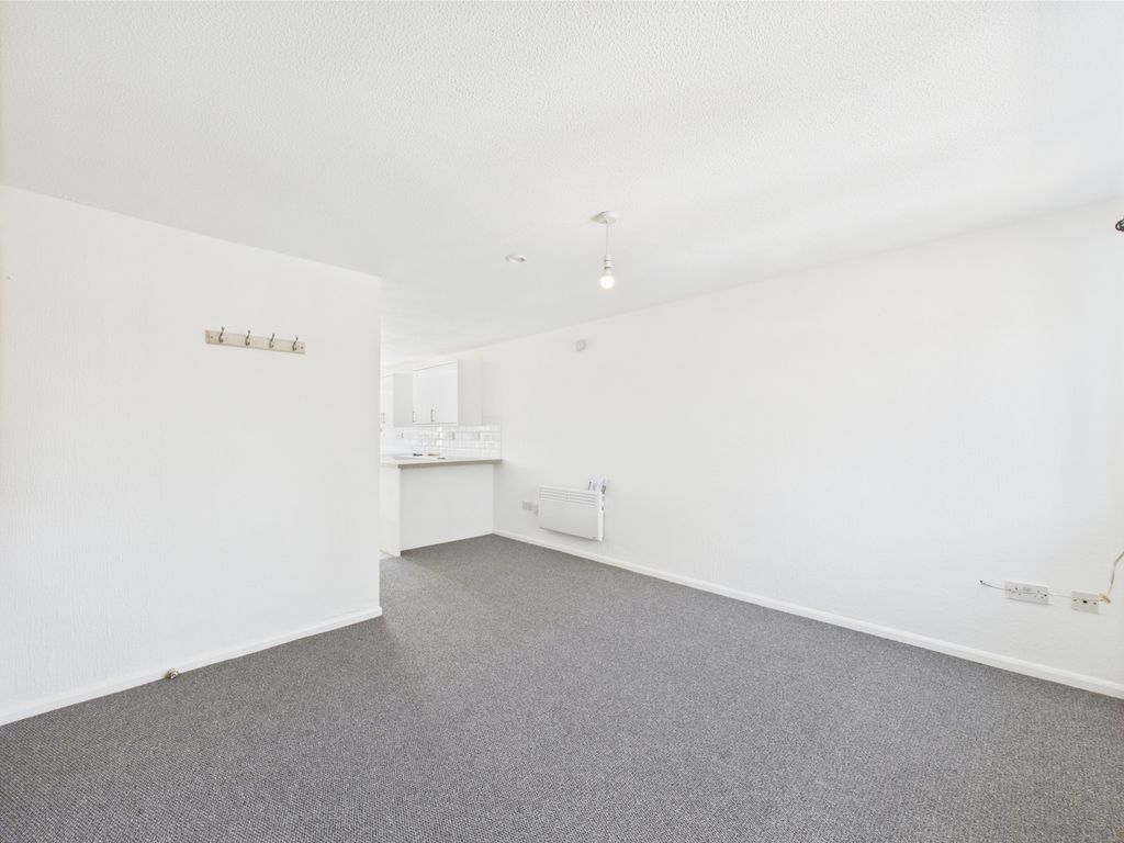 Property photo 1 of 4 Lounge