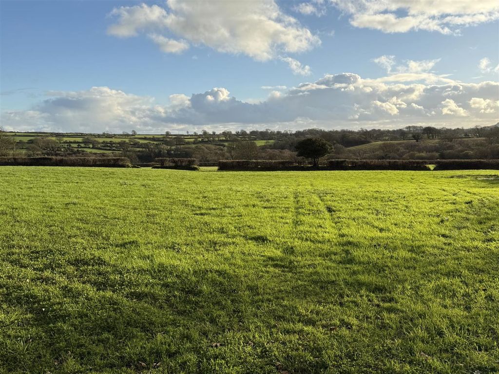 Property photo 2 of 8 Img_5870.Jpg