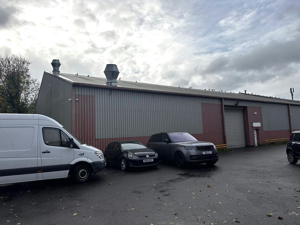 Property photo 1 of 7 P1.Jpeg