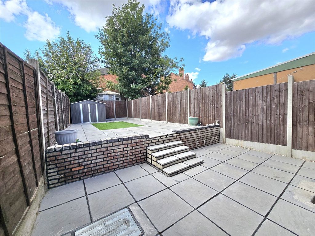 Property photo 2 of 11 Picture No. 12