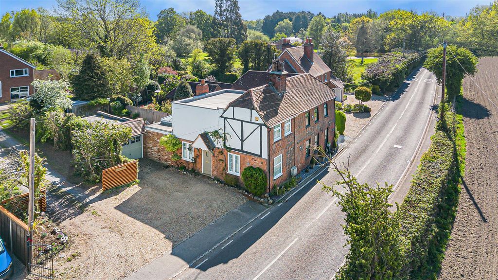 Property photo 1 of 28