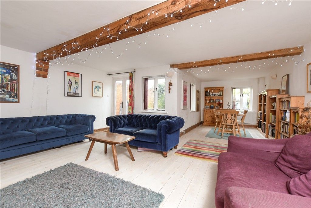 Property photo 1 of 11 Lounge/Dining Room