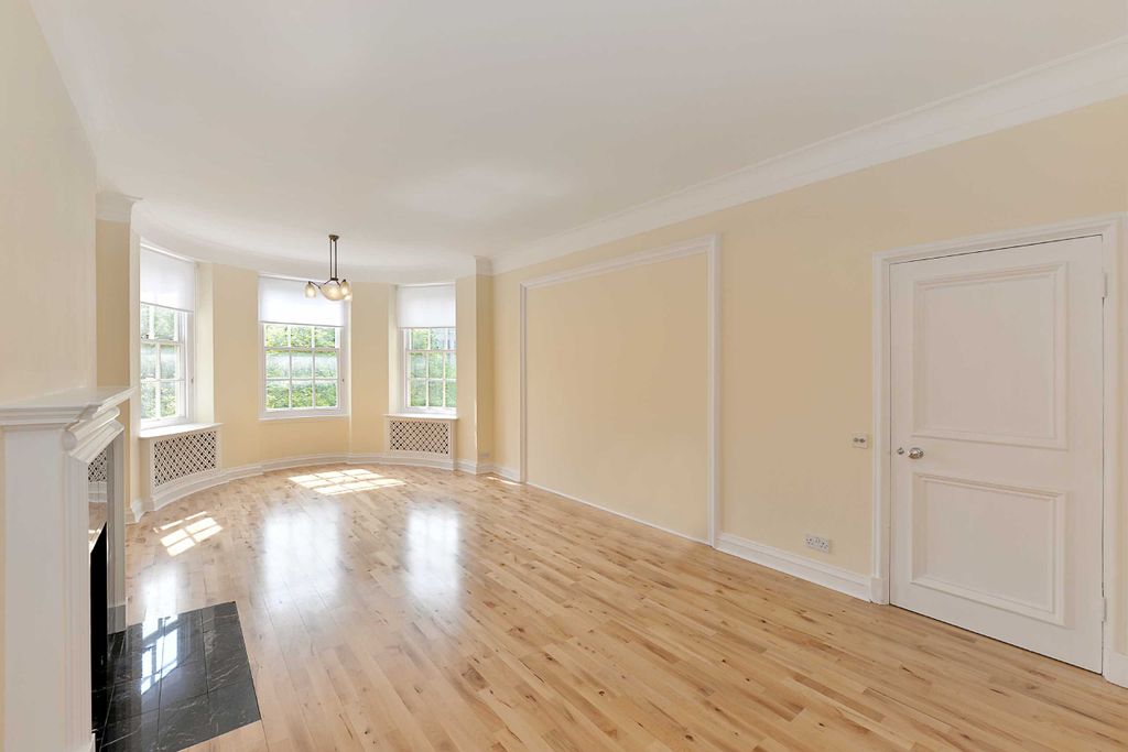 Property photo 2 of 10 Photo